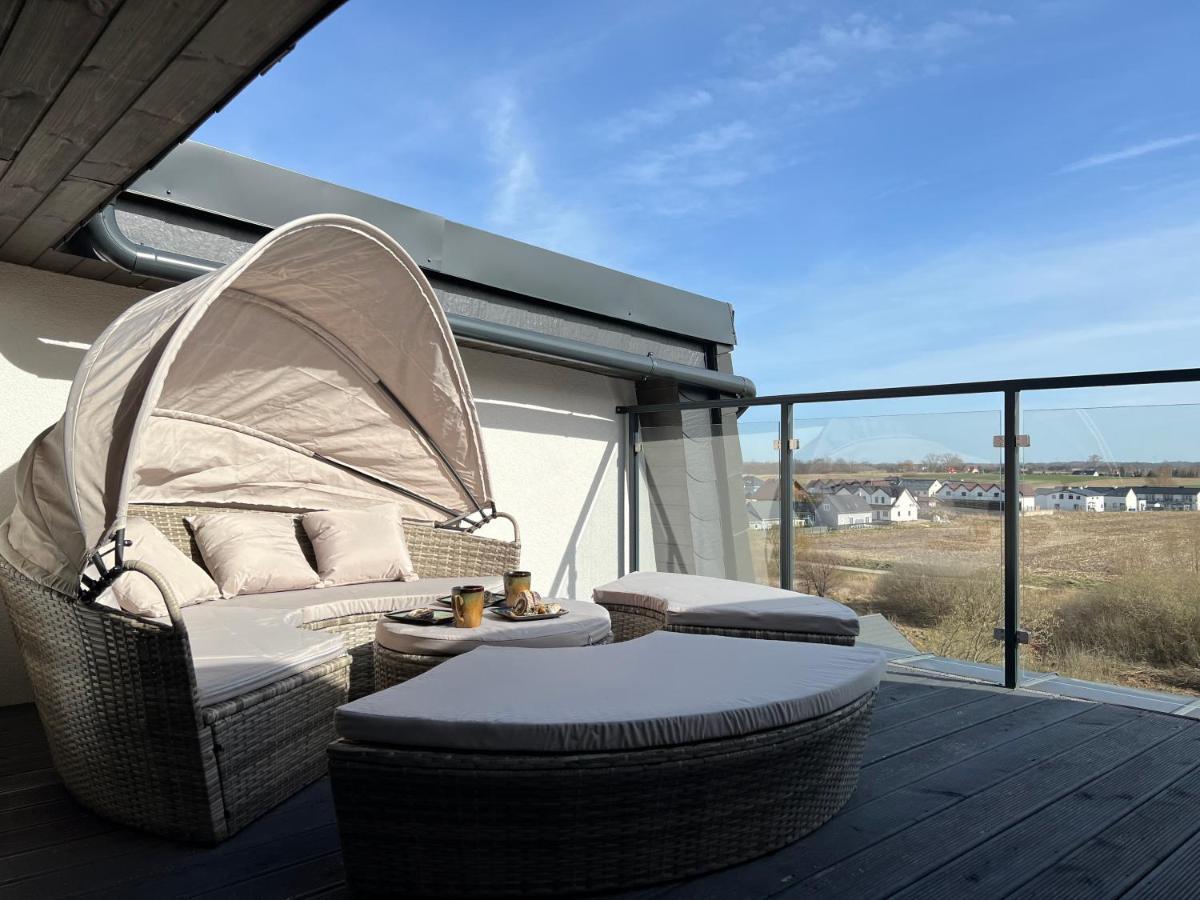 Apartament Premium Ze Zlota Wanna W Sypialni Widok Na Morze Dyskretny Taras Z Lozkiem - Baltyckie Sarbinowo 18 Eksteriør bilde